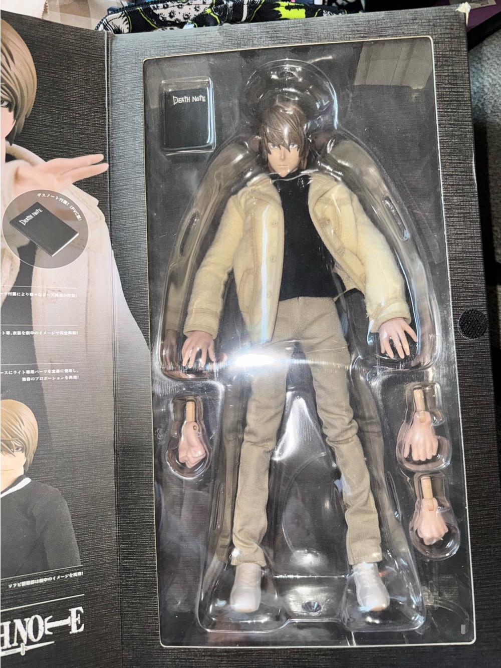 Light Yagami 1/6 Scale Action Figure - Beige Outfit